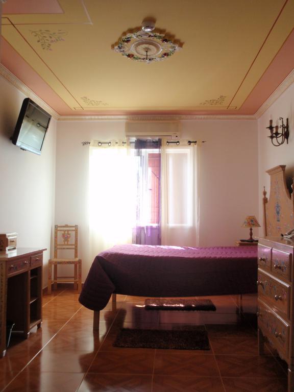 "O Viajante" Low Cost Hotel Estremoz Exterior foto